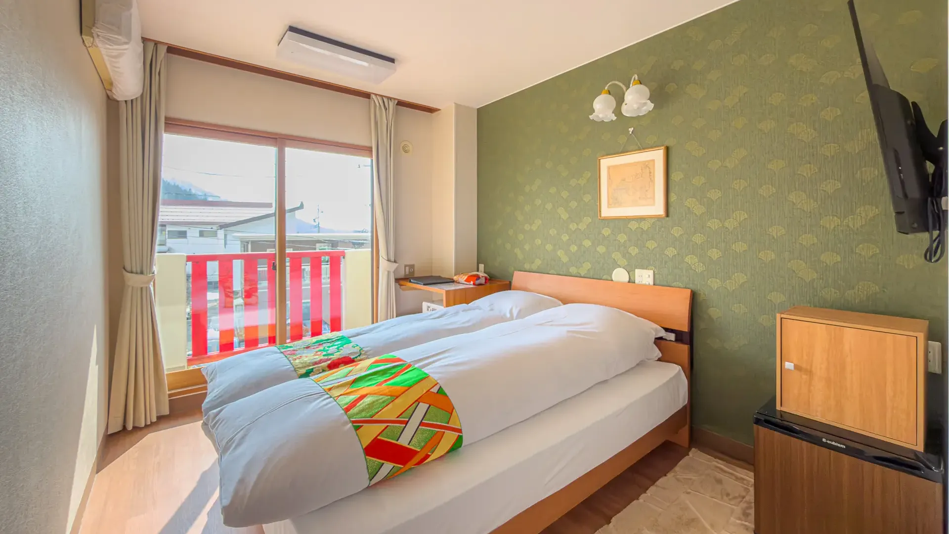 hotel-elizabeth-nozawa-onsen-compact-double-room-2