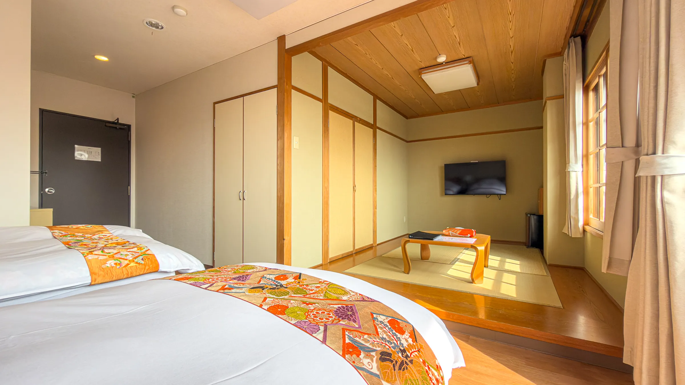 hotel-elizabeth-nozawa-onsen-deluxe-japanese-twin-room-2