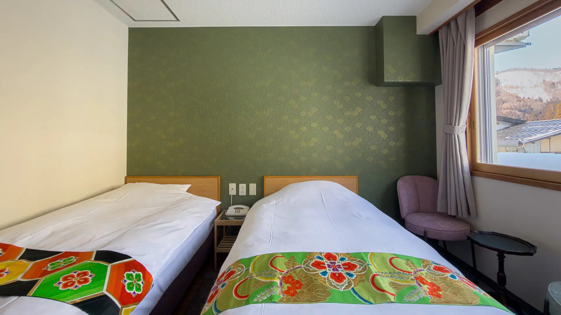 hotel-elizabeth-nozawa-onsen-twin-room-2